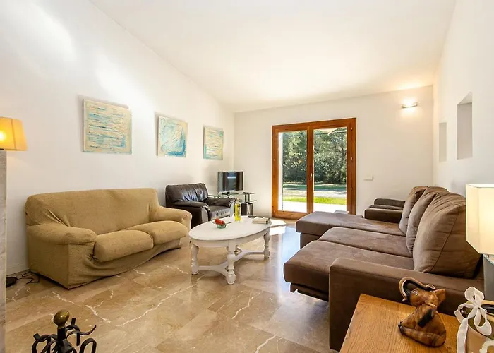 Willa Esplai By Select *